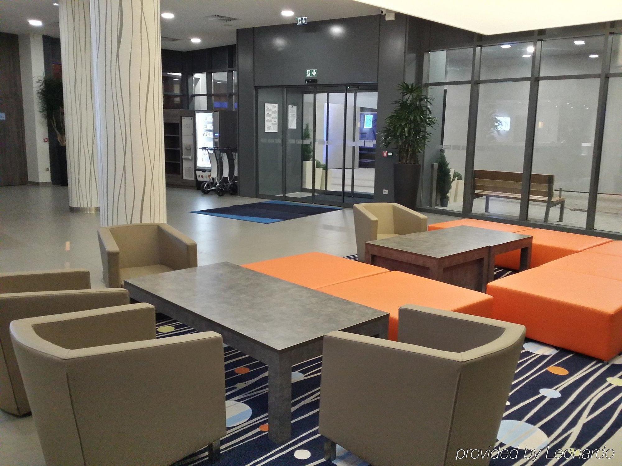 Express Centre By Ihg Hotel