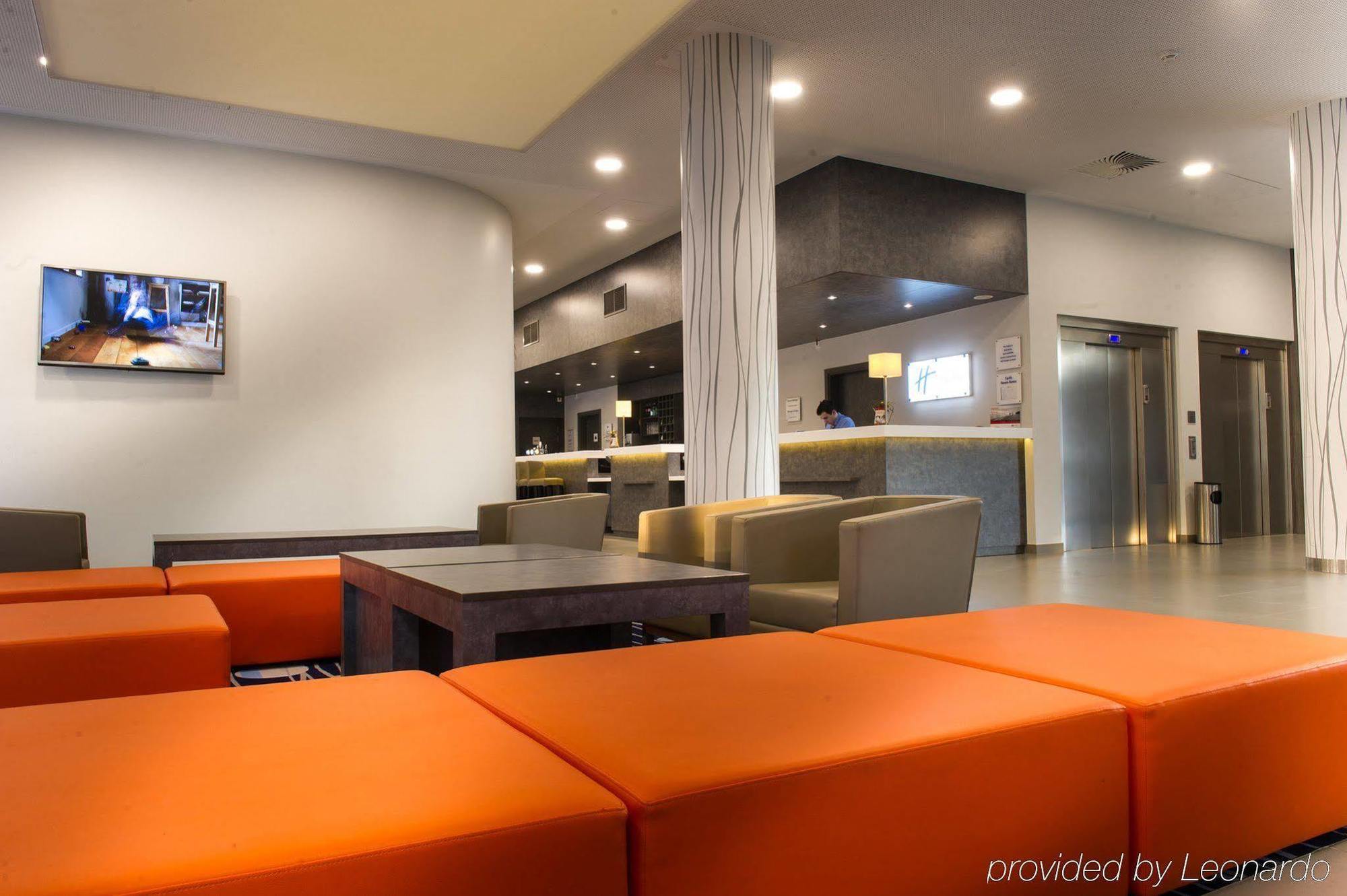 Hotel Express Centre By Ihg